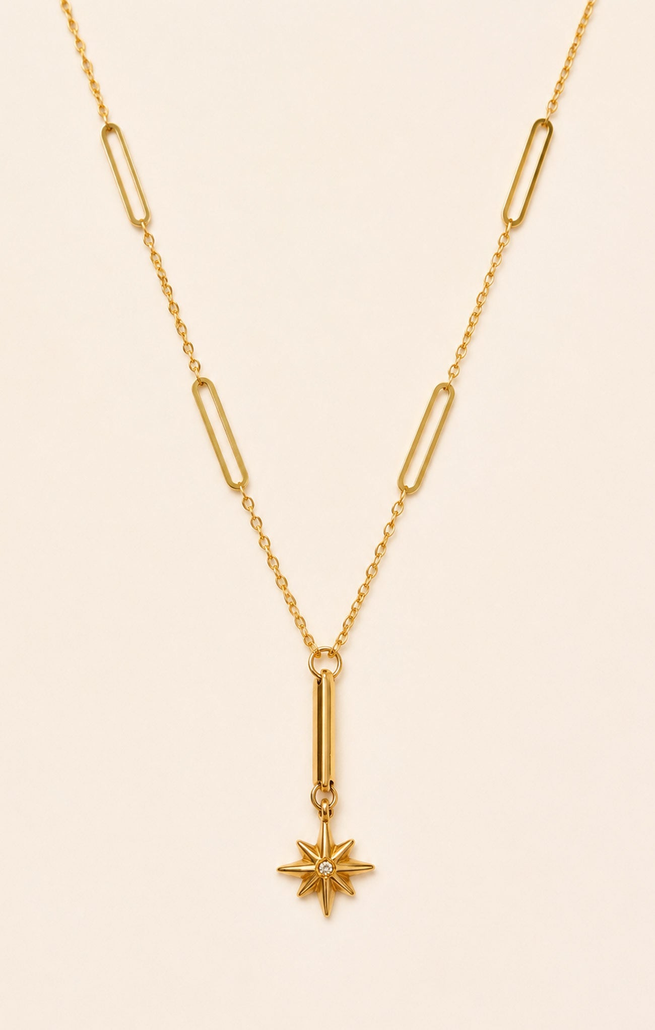 Nova Gold Star Pendant Necklace