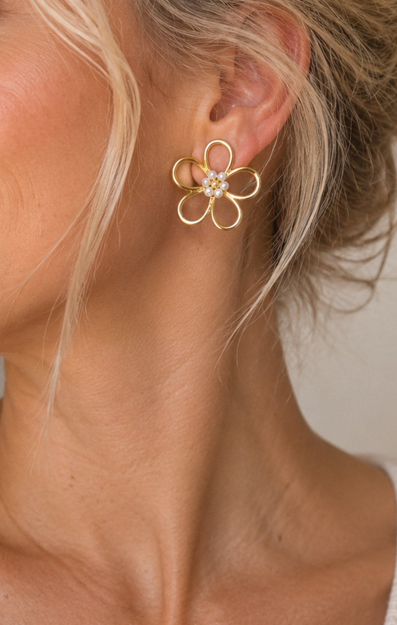 Wire Flower Beaded Studs