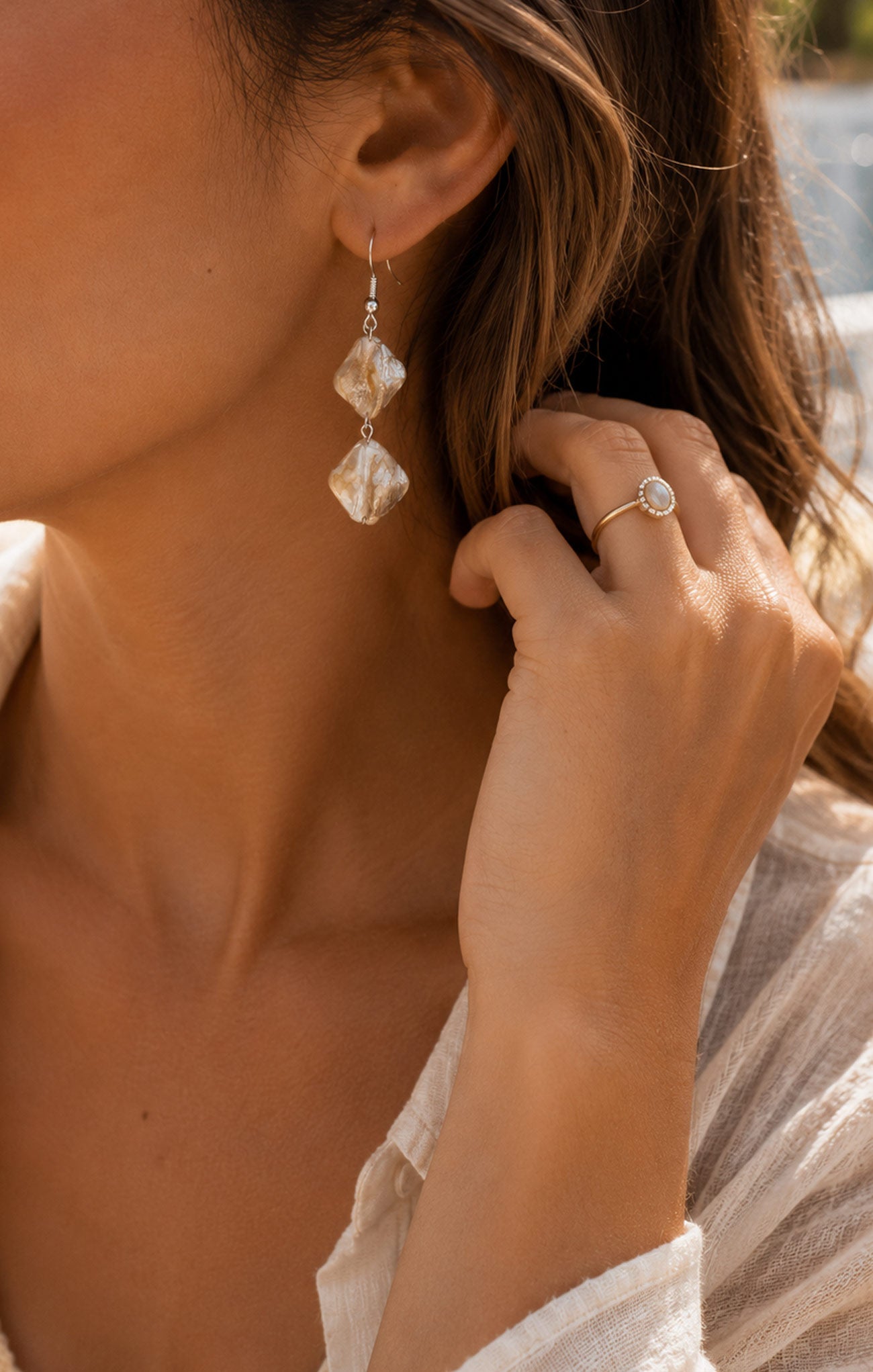Della Shell Earrings
