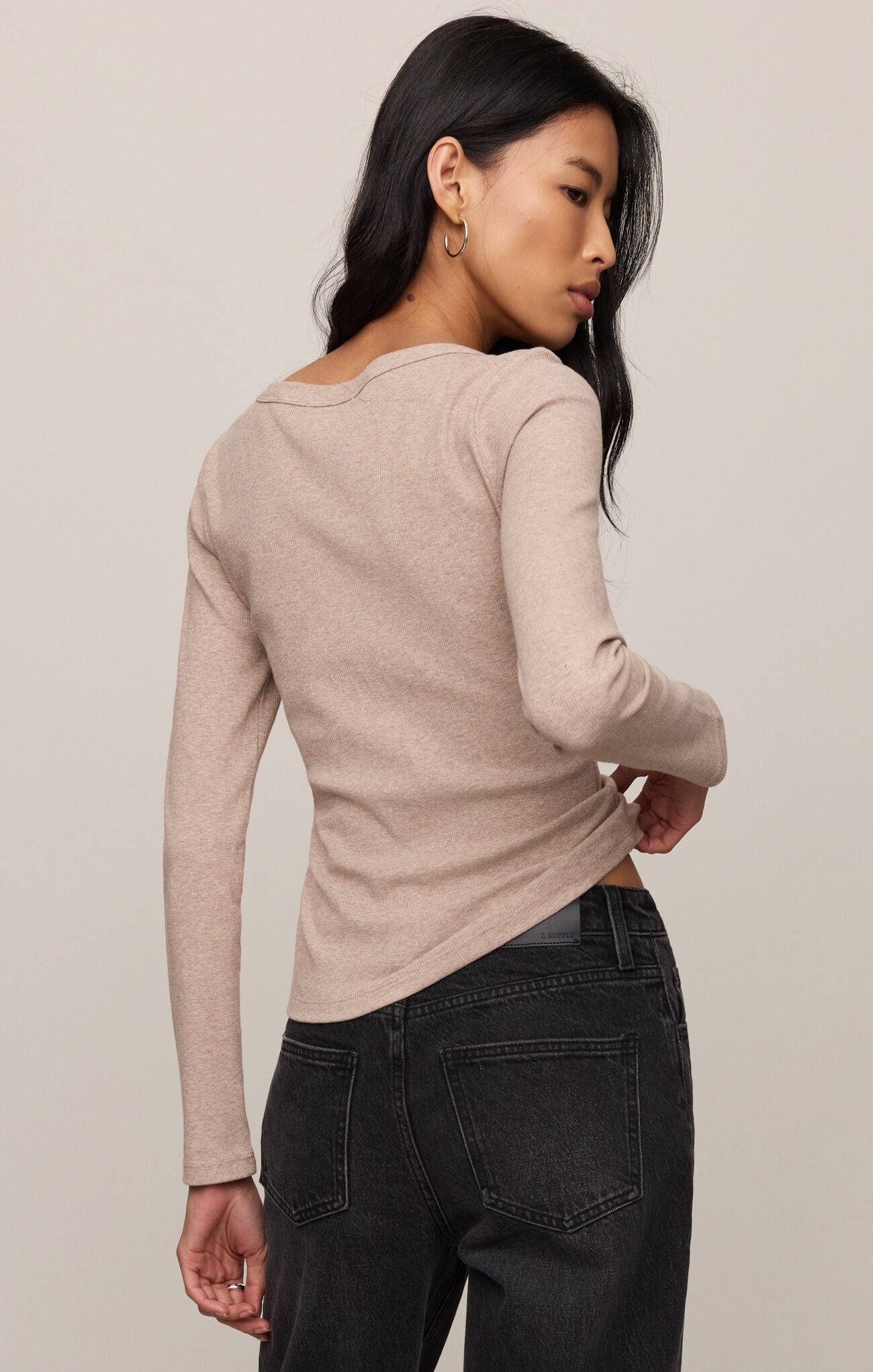Greyson Scoop LS Tee