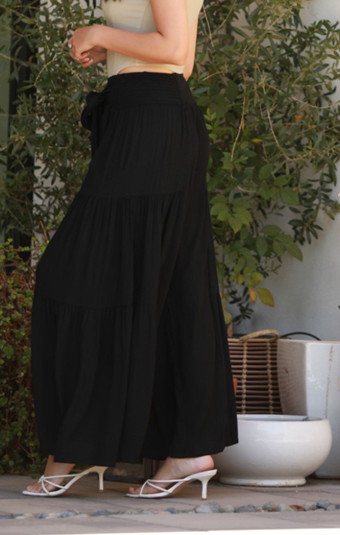 shop-at-grace-hallie-tiered-flowy-pant-black-back