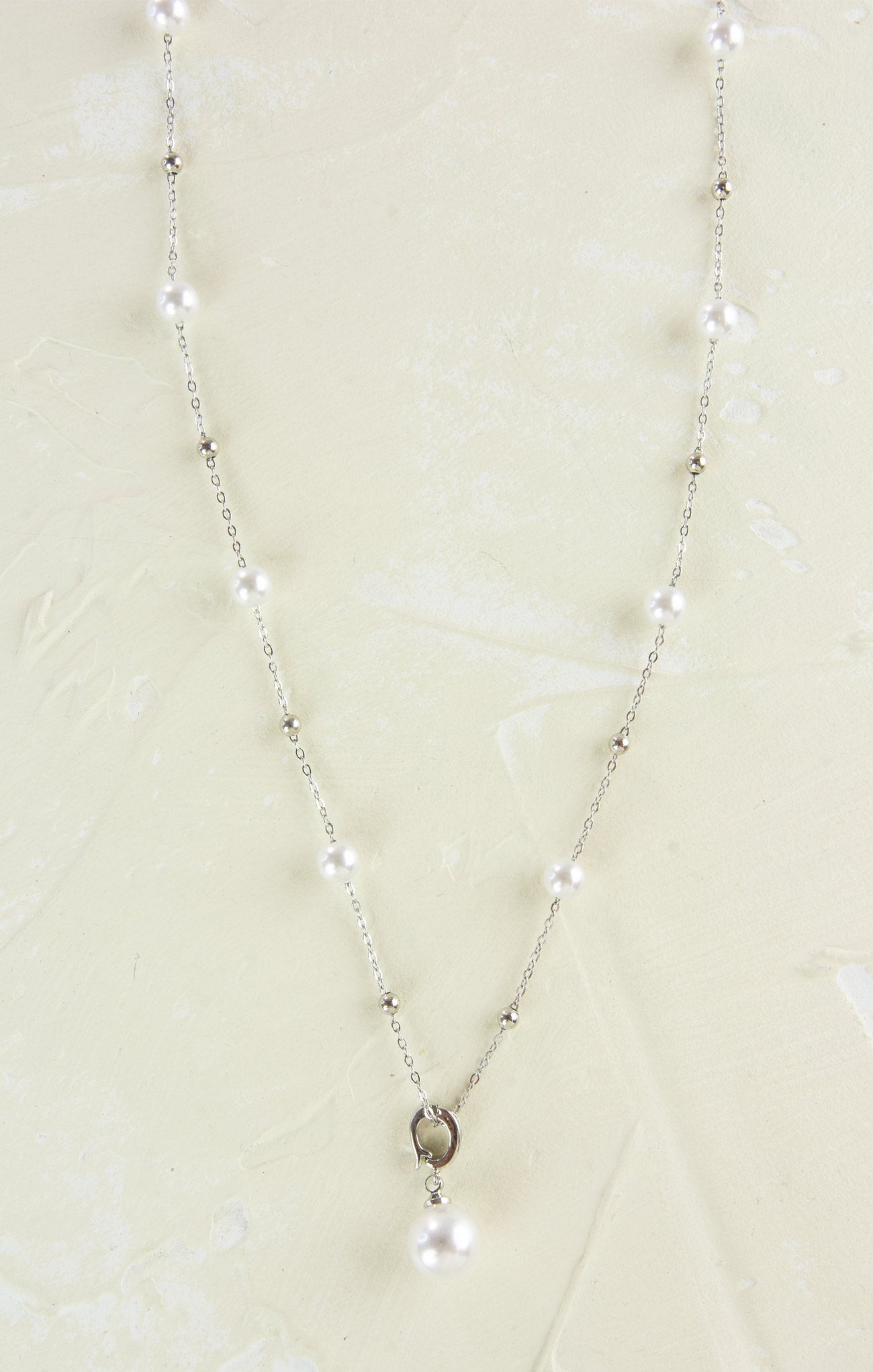 Pearl & Silver Pendant Necklace