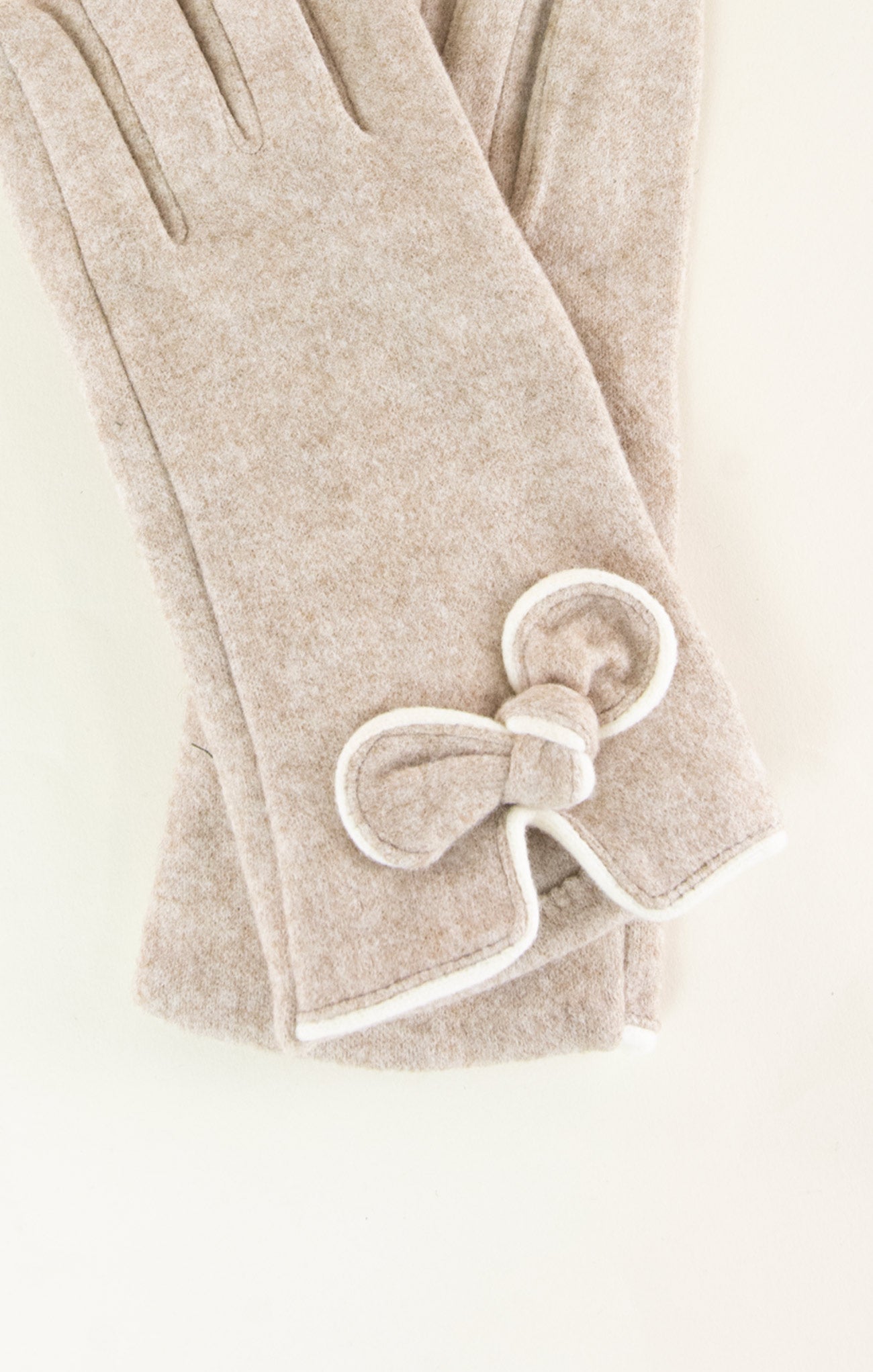 Piped Bow Trim Gloves