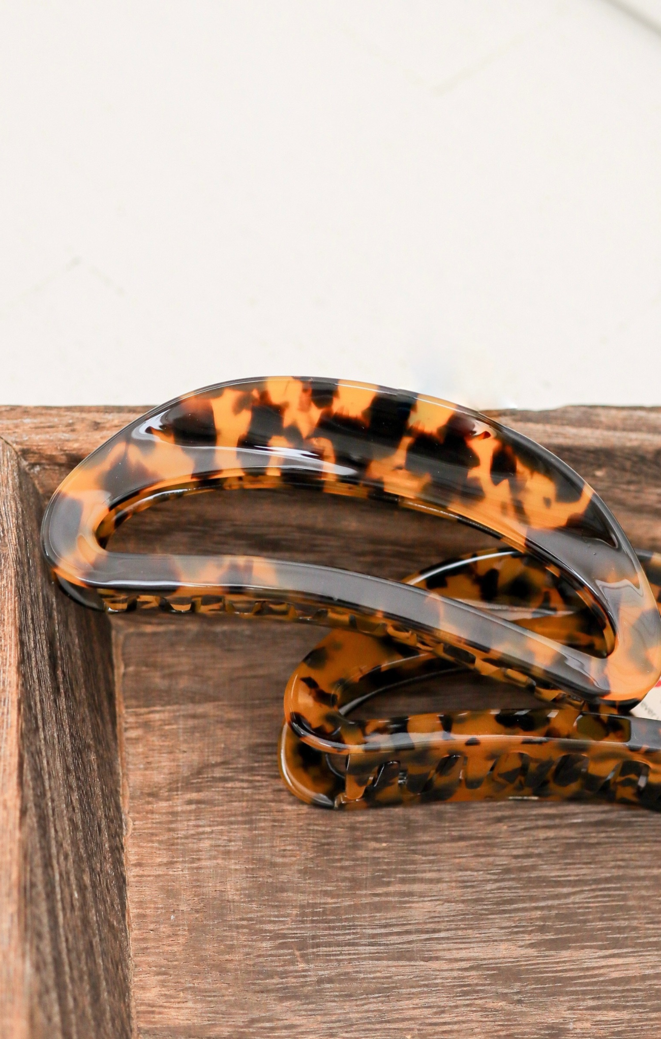 Zinnia Leopard Banana Clip